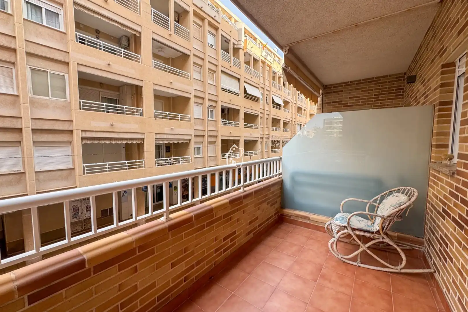 Terrassa de Apartament de lloguer en Torrevieja amb Aire condicionat, Terrassa i Moblat