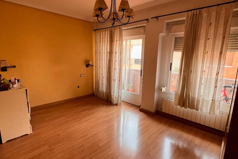 Foto 1 de Àtic en venda a Industria, Albacete