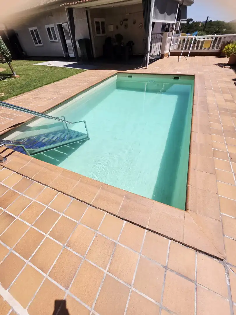 Schwimmbecken von Haus oder Chalet zum Verkauf in Castellbisbal mit Klimaanlage, Privatgarten und Terrasse