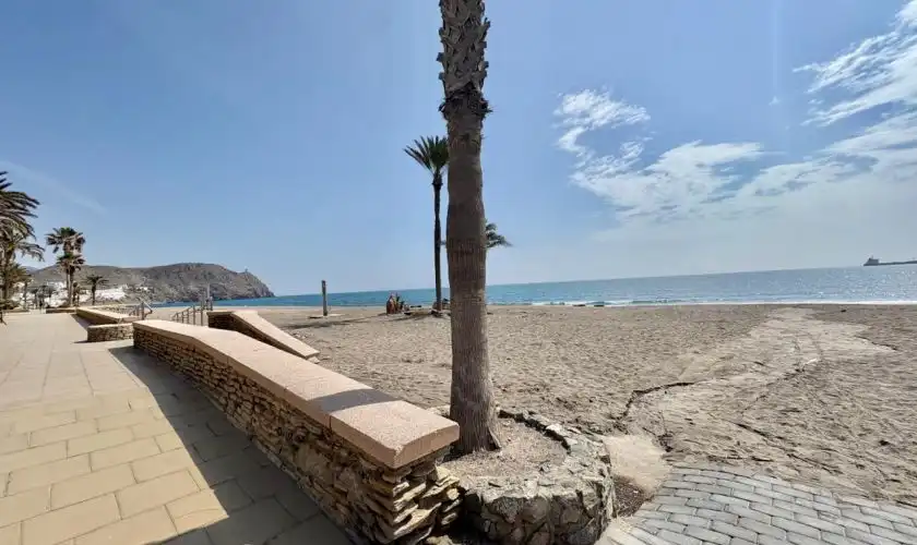 Vista exterior de Casa o xalet en venda en Carboneras amb Terrassa