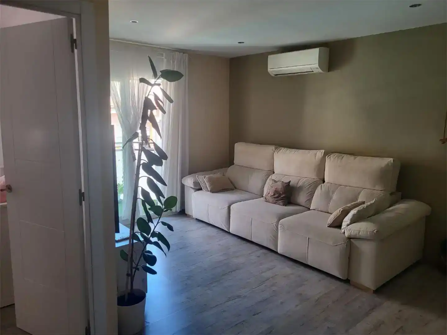 Sala de estar de Piso en venta en Barberà del Vallès con Aire acondicionado y Balcón