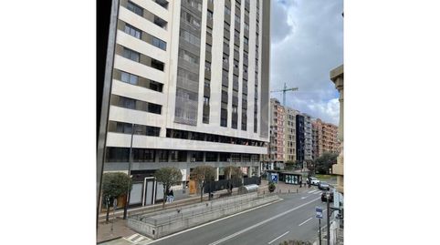 Foto 5 de Piso en venta en Avenida Solidaridad, Gran Via, Logroño