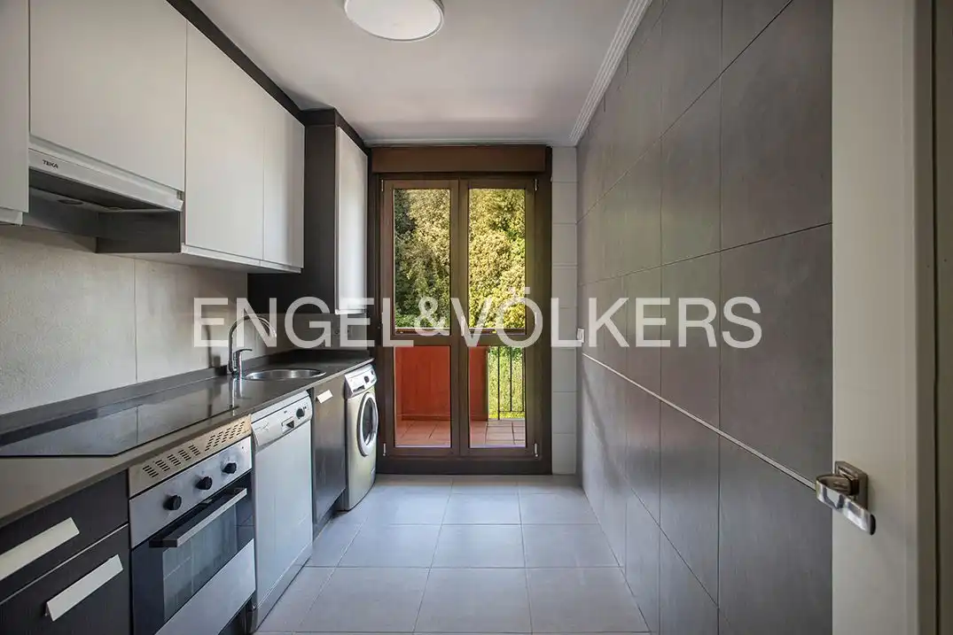 Kitchen of Apartments for sale in Llanes  with Heating, Private garden and Terrace