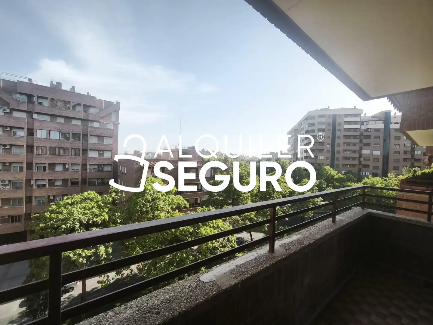 Exterior view of Flat for rent in Zaragoza  with Heating, Terrace and Storage room