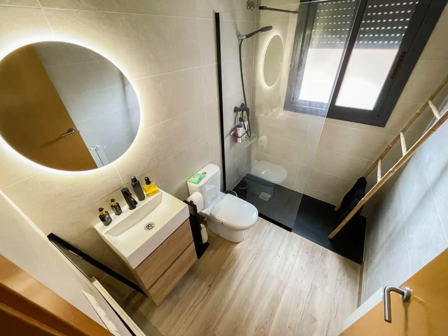 Baño de Piso en venta en Olesa de Montserrat con Calefacción, Parquet y Amueblado