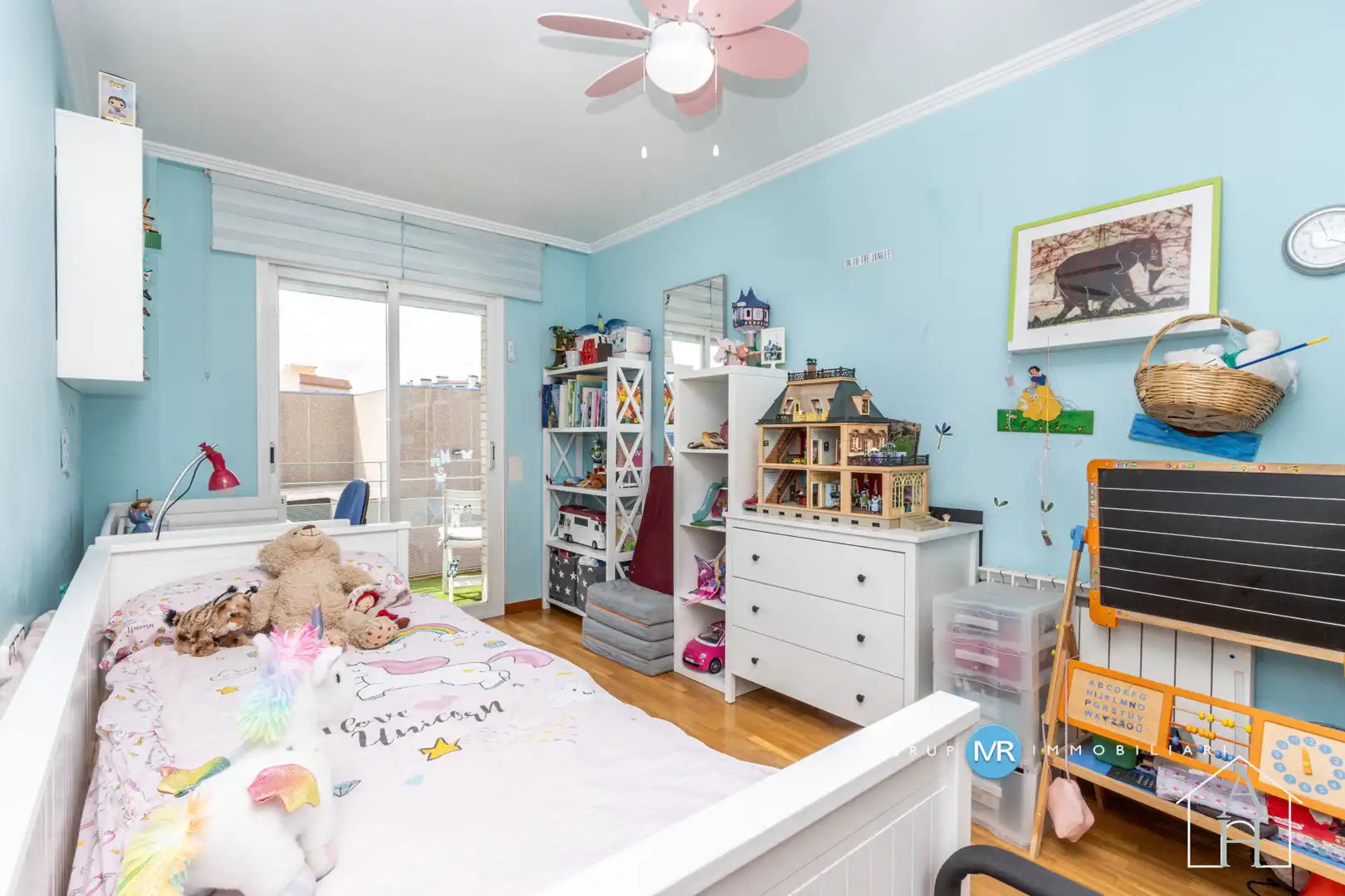 Bedroom of Flat for sale in Terrassa  with Air Conditioner, Heating and Parquet flooring