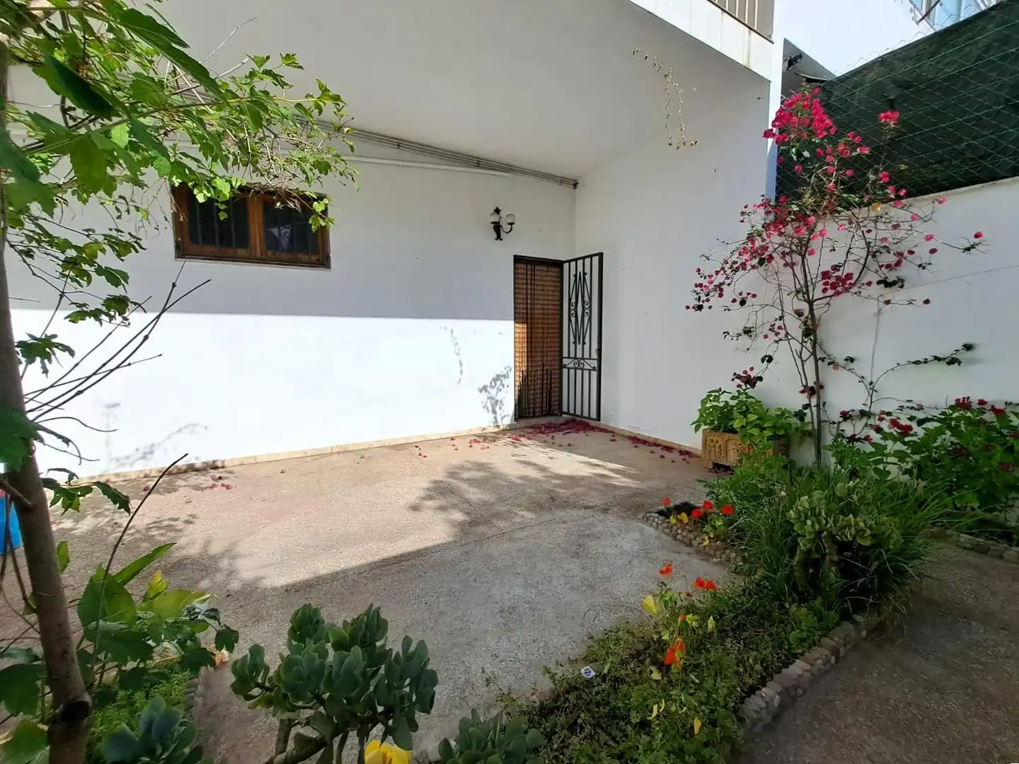 Jardí de Pis en venda en Olesa de Montserrat amb Aire condicionat, Calefacció i Jardí privat