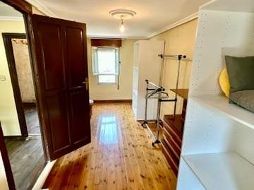 Foto 2 de Casa adosada en venda a  Piezas,las, 55, San Pedro - Siana, Asturias