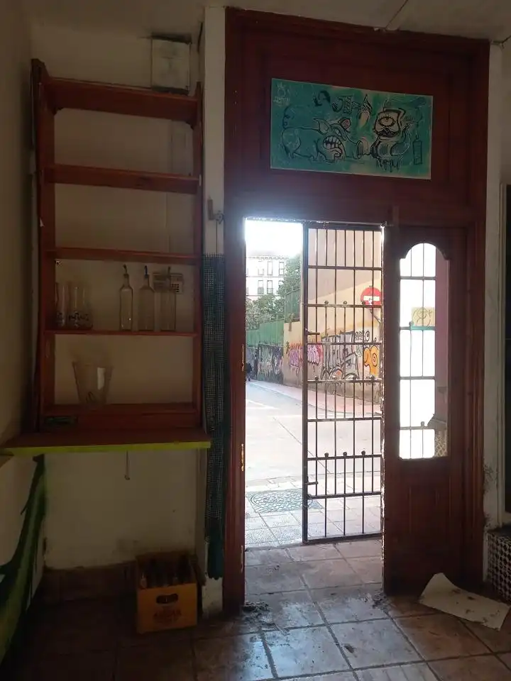 Business premises for sale in De Don Teobaldo, imagen 2