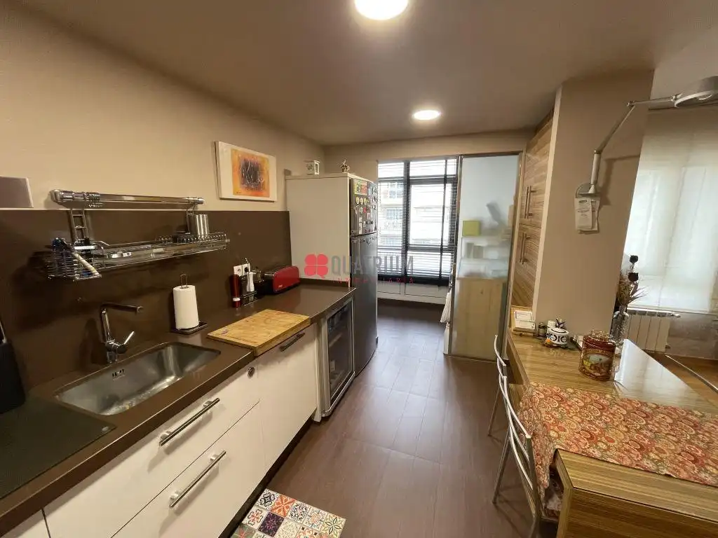 Appartamento con ascensore in vendita a Avenida Rosalía de Castro, imagen 8