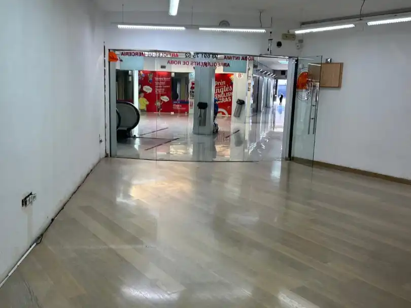 Local commercial à vendre à Carrer Nou 3