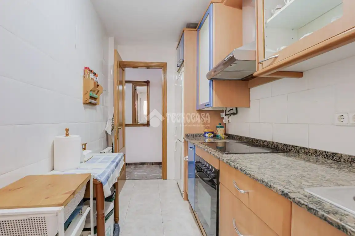 Cocina de Piso en venta en Rubí con Calefacción, Parquet y Amueblado