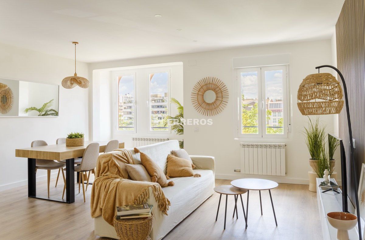 Living room of Flat for sale in  Logroño  with Heating and Balcony