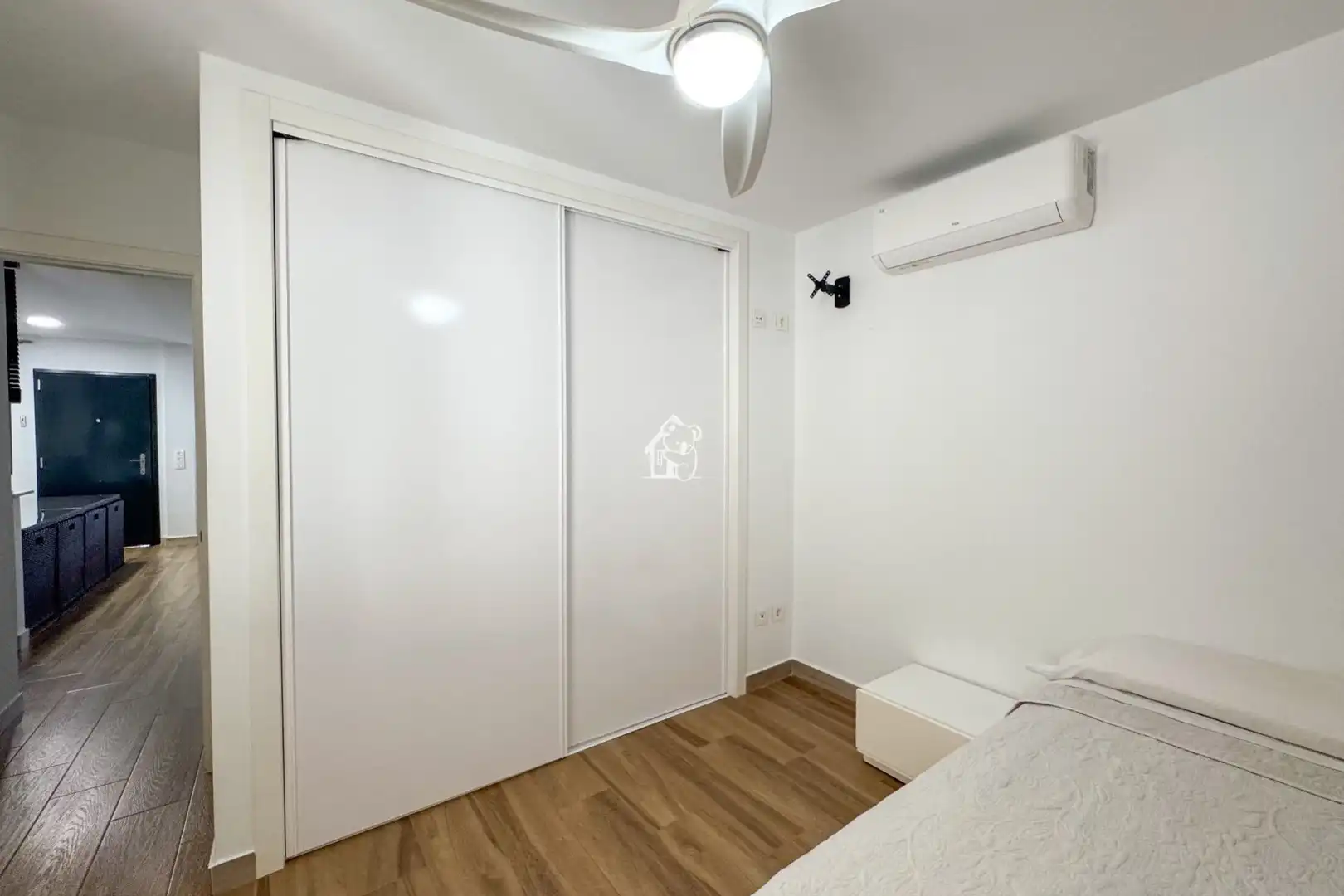 Habitación de Casa adosada de alquiler en Pilar de la Horadada con Aire acondicionado, Jardín privado y Terraza