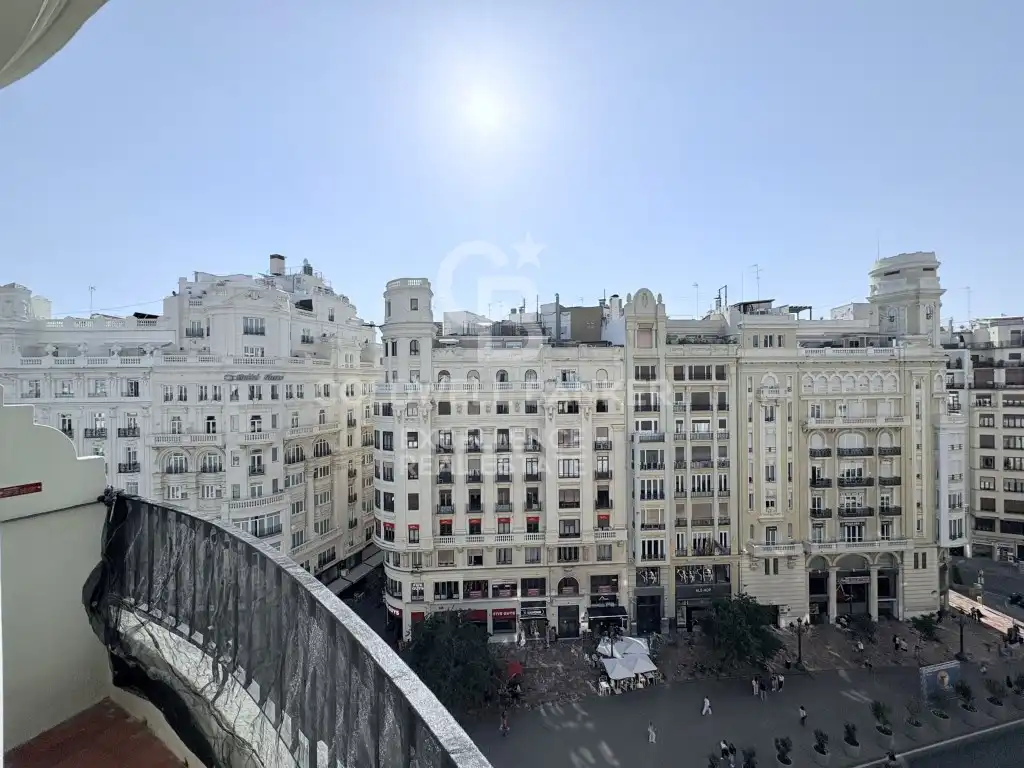 Vista exterior de Piso de alquiler en Valencia con Aire acondicionado, Amueblado y Horno