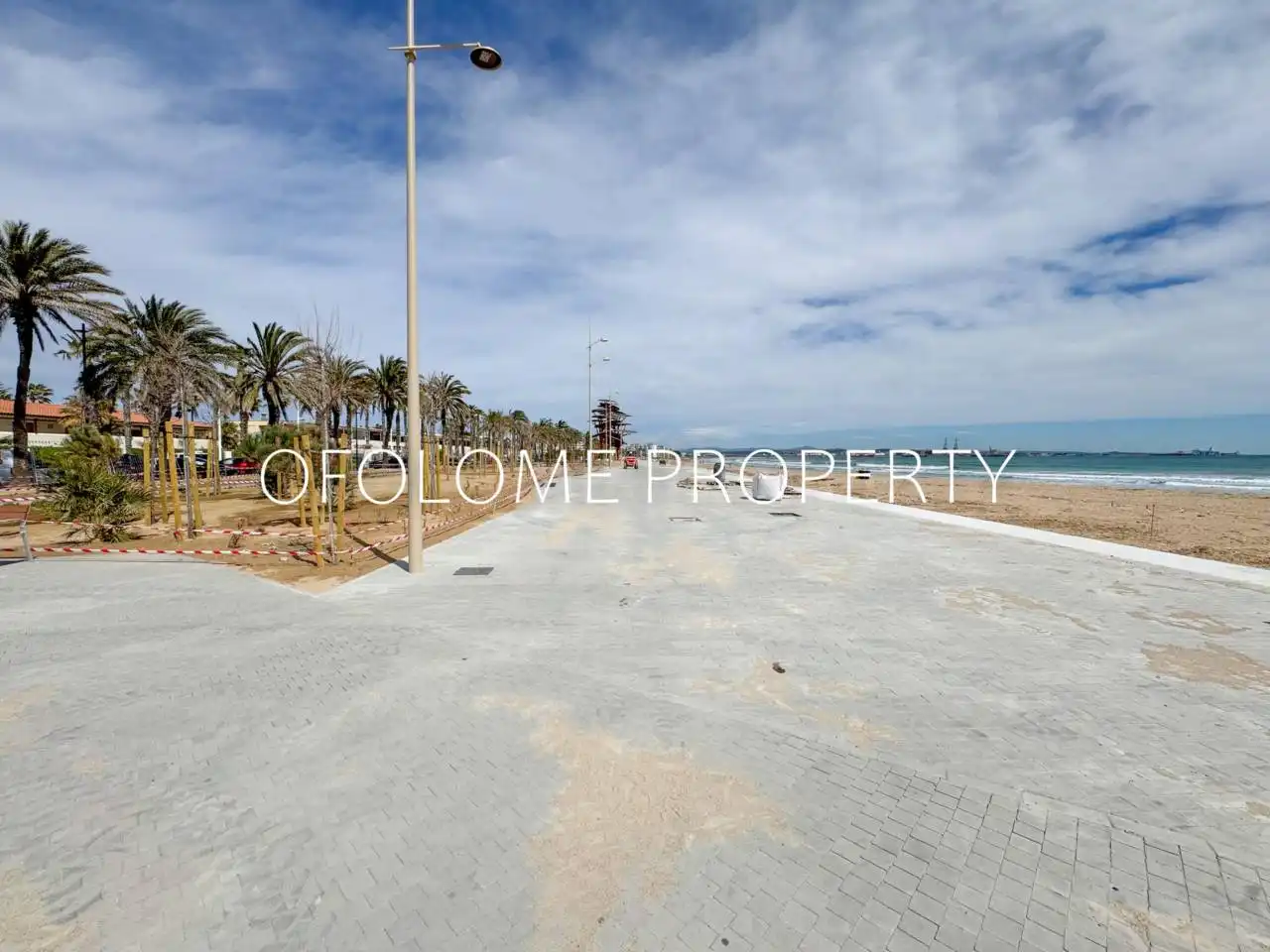 Wohnung zum Verkauf in Salou mit Parkett, Balkon und Alarm