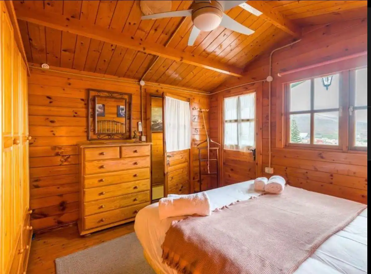 Bedroom of Country homes for sale in Gáldar  with Air Conditioner, Private garden and Parquet flooring