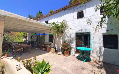 Vista exterior de Finca rústica en venda en Almuñécar amb Terrassa i Piscina