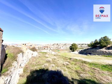Casa con jardín en venta en Benamaurel