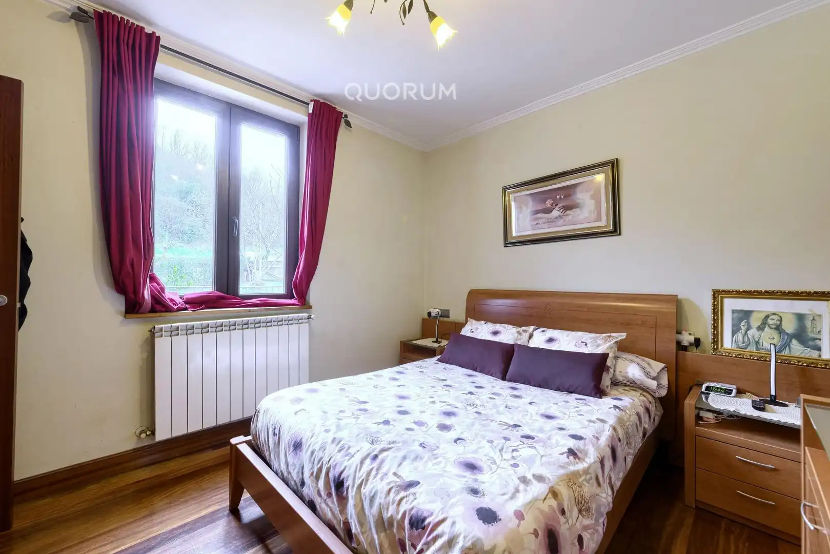 Schlafzimmer von Country house zum Verkauf in Bilbao  mit Heizung, Terrasse und Möbliert