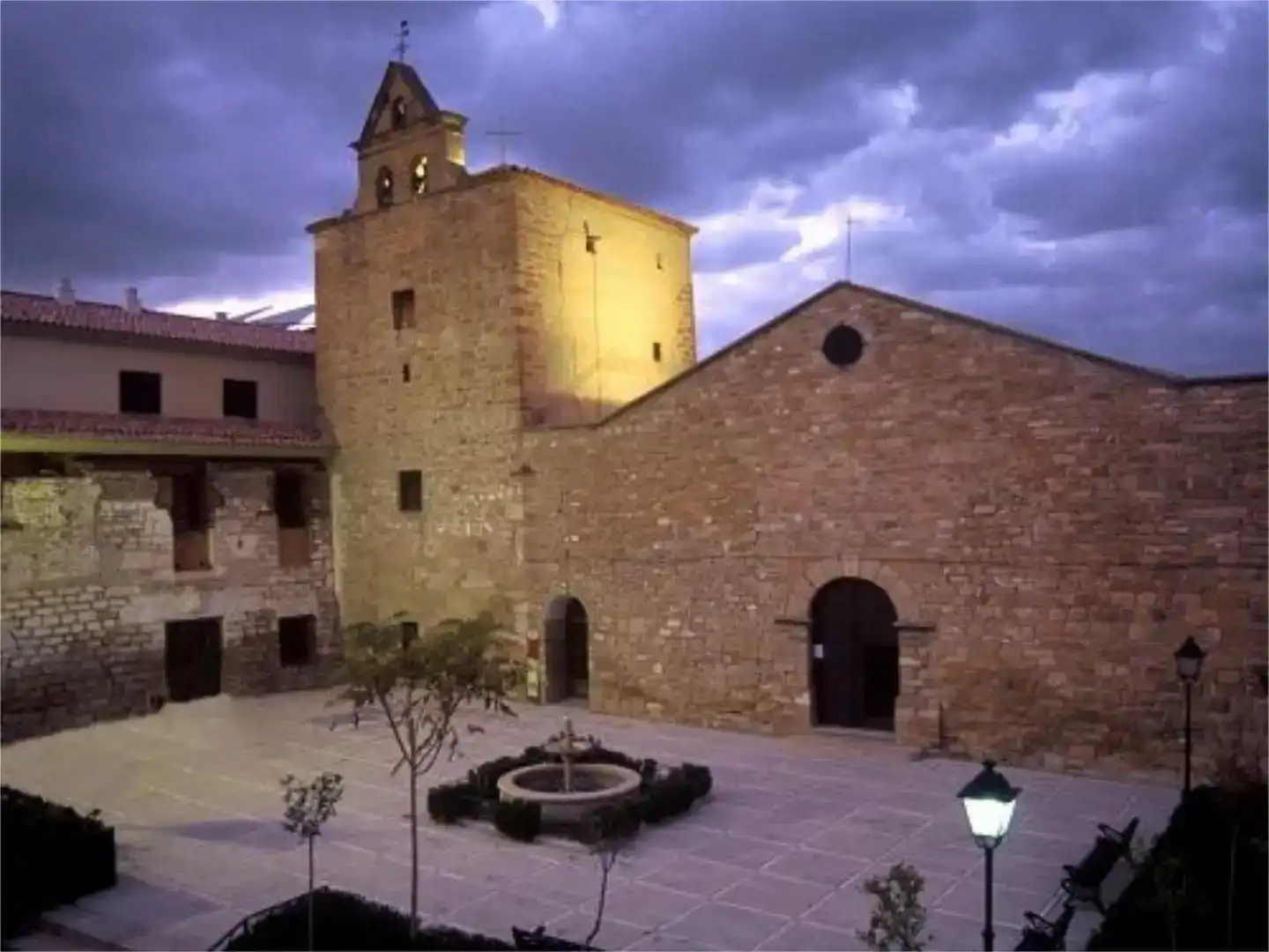 Vista exterior de Casa adosada en venta en Santo Tomé, Jaén