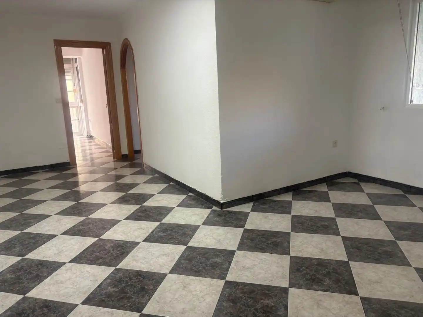 Wohnung zum Verkauf in Málaga mit Klimaanlage, Heizung und Terrasse