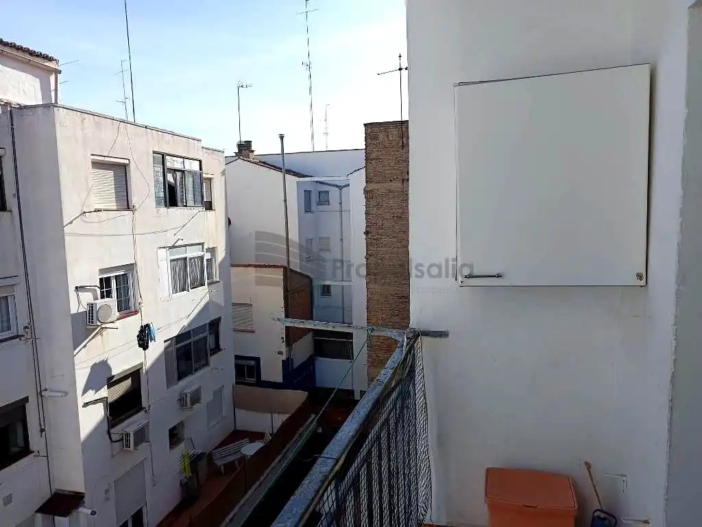 Flat for sale in De Oriente, Barrio de Delicias