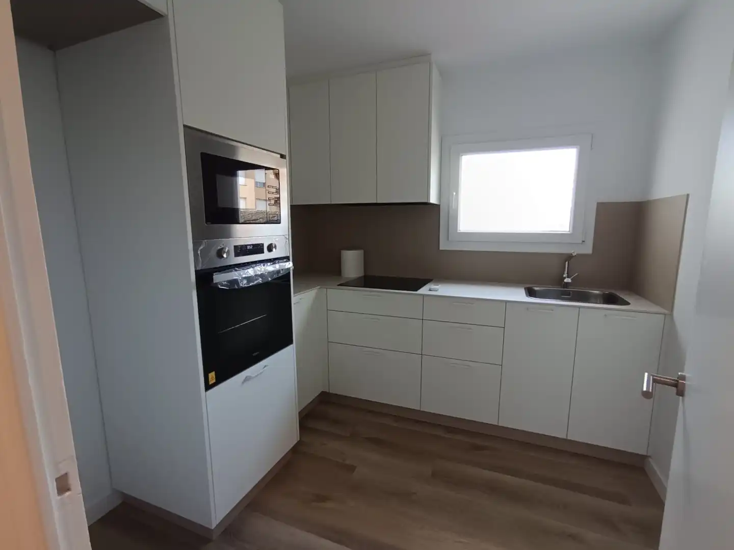Flat for rent in RIU TERRI, Eixample Sud – Migdia
