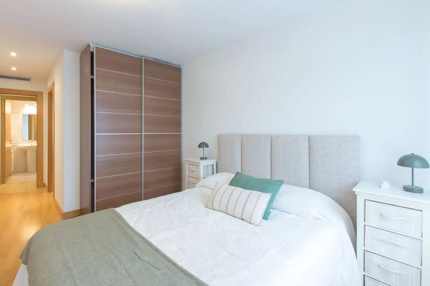 Habitación de Piso en venta en  Pamplona / Iruña con Aire acondicionado, Calefacción y Trastero