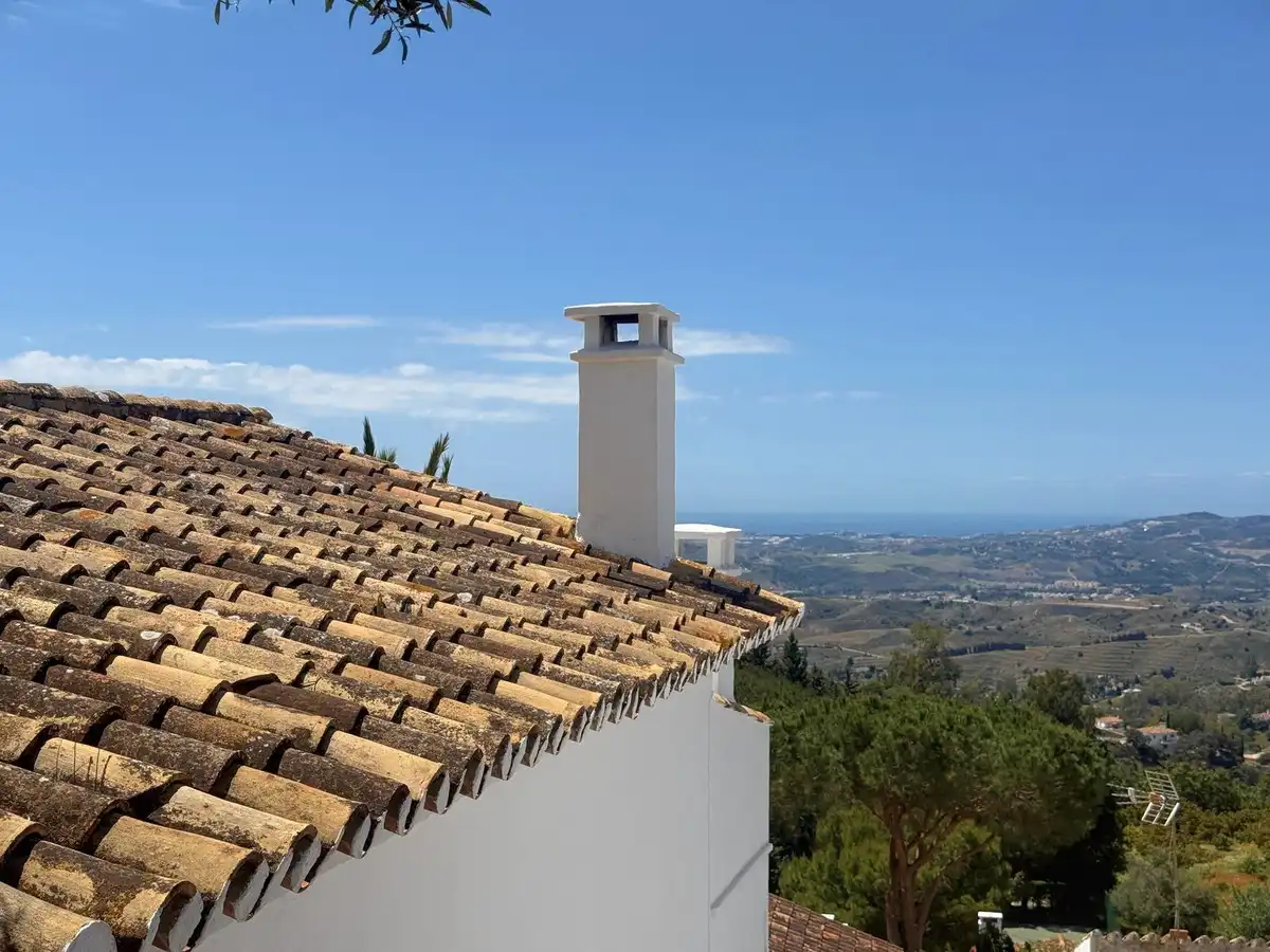 Vista exterior de Casa adosada en venta en Mijas con Aire acondicionado, Calefacción y Jardín privado