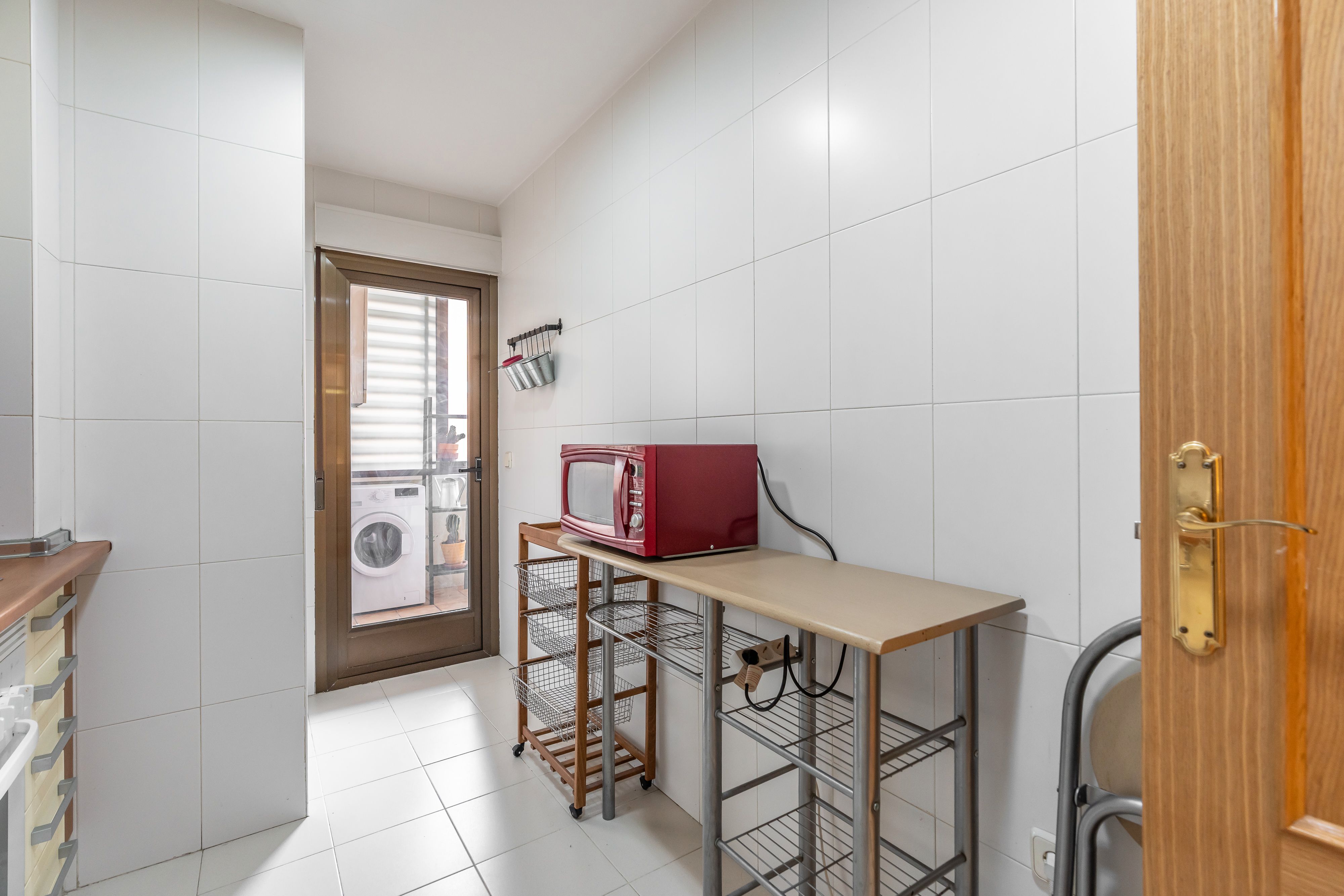 Kitchen of Flat for sale in  Madrid Capital  with Heating, Terrace and Storage room