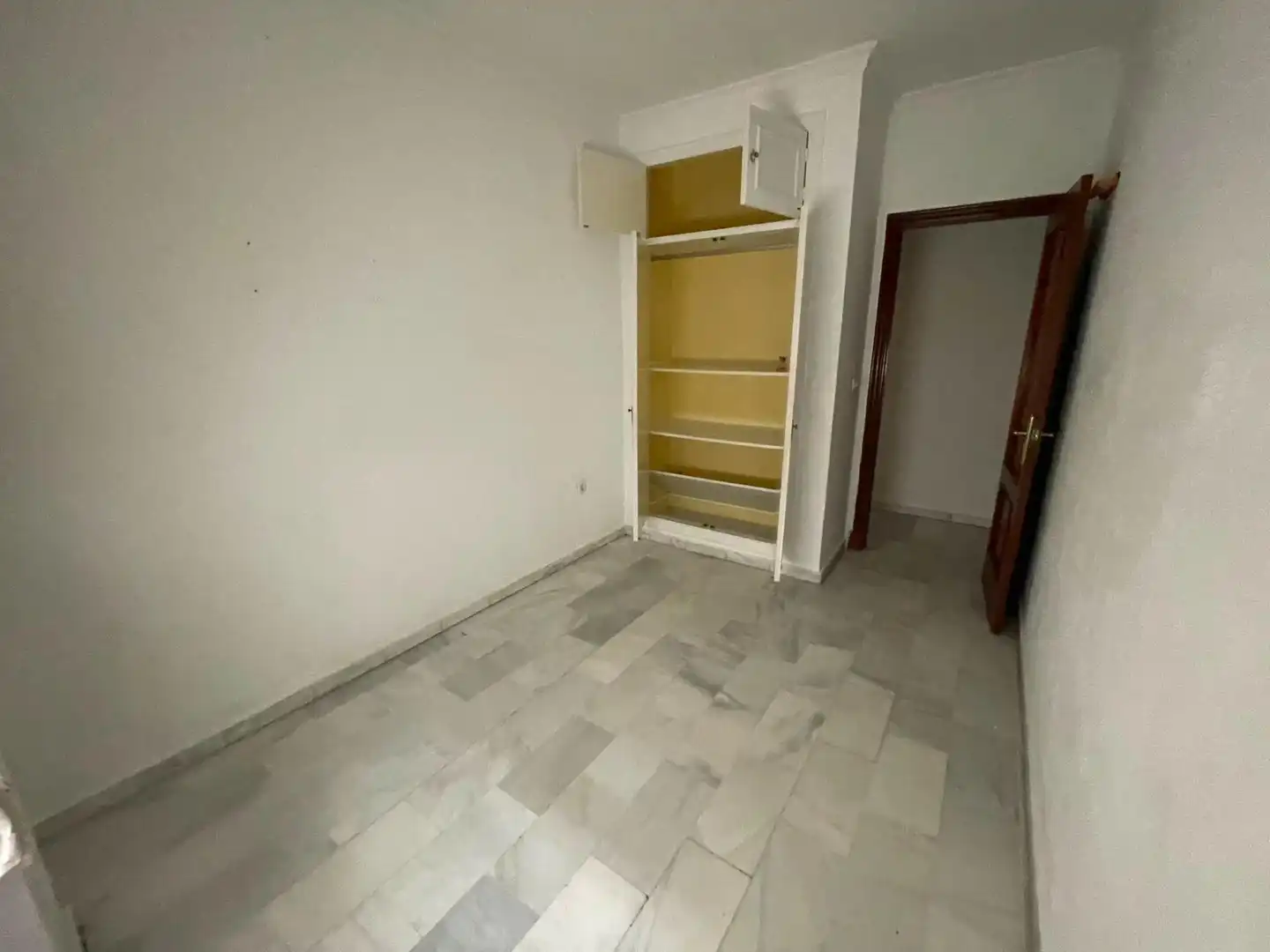 Dormitori de Planta baixa en venda en Ubrique amb Aire condicionat i Balcó