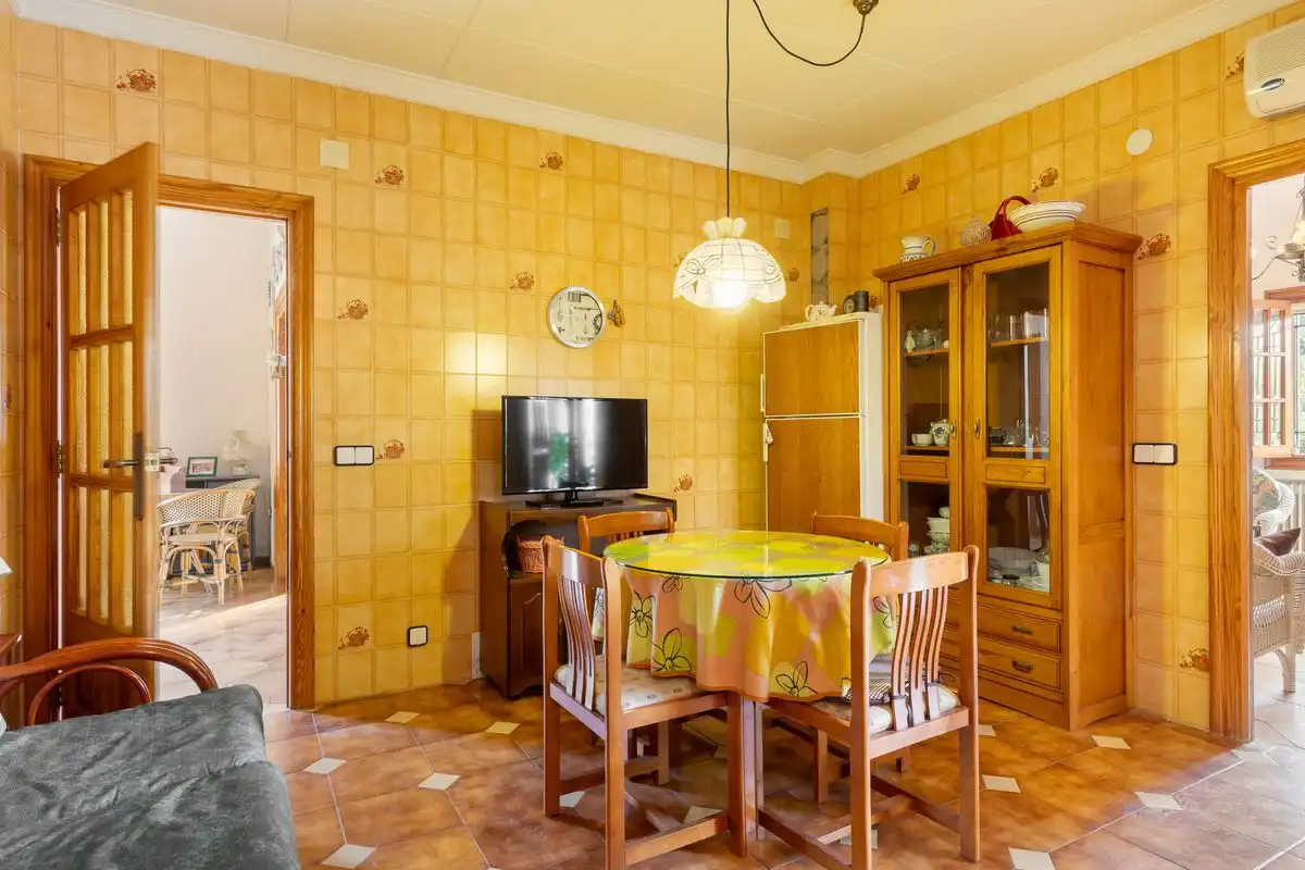Esszimmer von Country house zum Verkauf in Mogente / Moixent mit Klimaanlage, Heizung und Terrasse