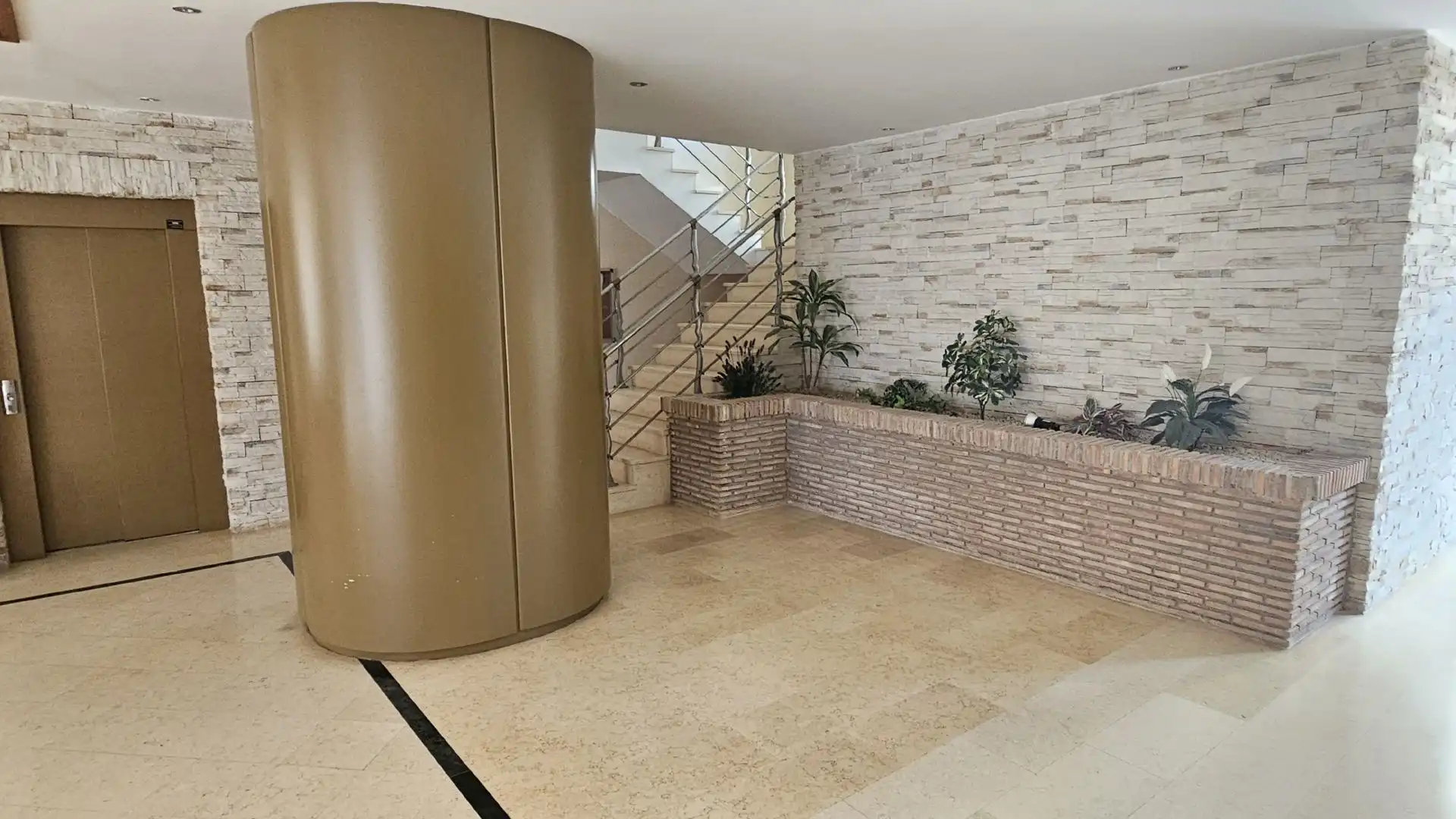 Apartamento con piscina en venta en Amplaeies 37, imagen 20