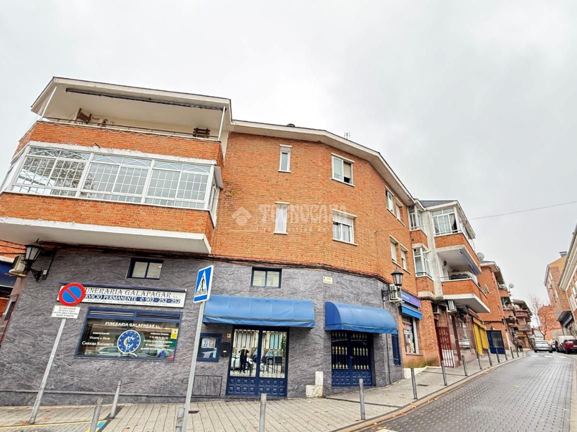 Vista exterior de Piso en venta en Galapagar con Calefacción y Terraza