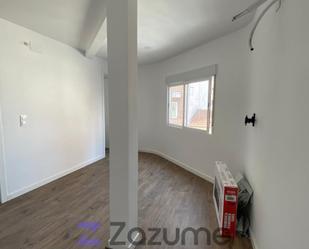 Bedroom of Flat to rent in Talavera de la Reina  with Air Conditioner, Heating and Parquet flooring