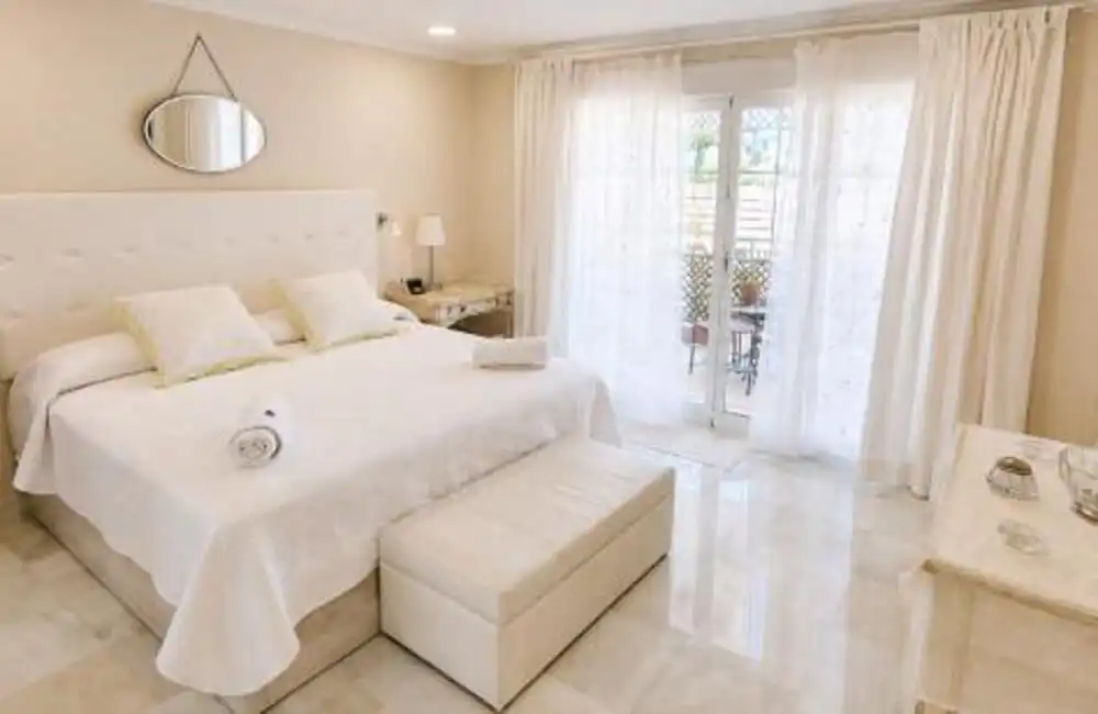 Bedroom of Houses for rent in Nueva Andalucía