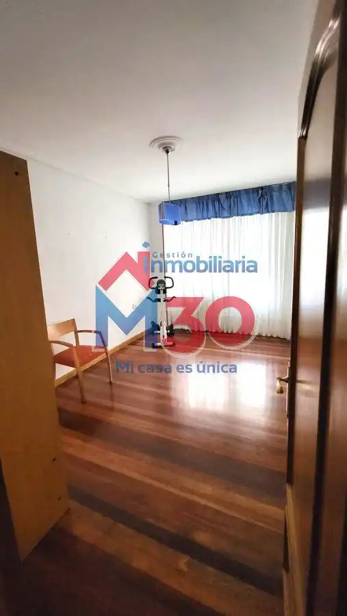 Habitación de Piso en venta en Vitoria - Gasteiz con Calefacción, Parquet y Terraza