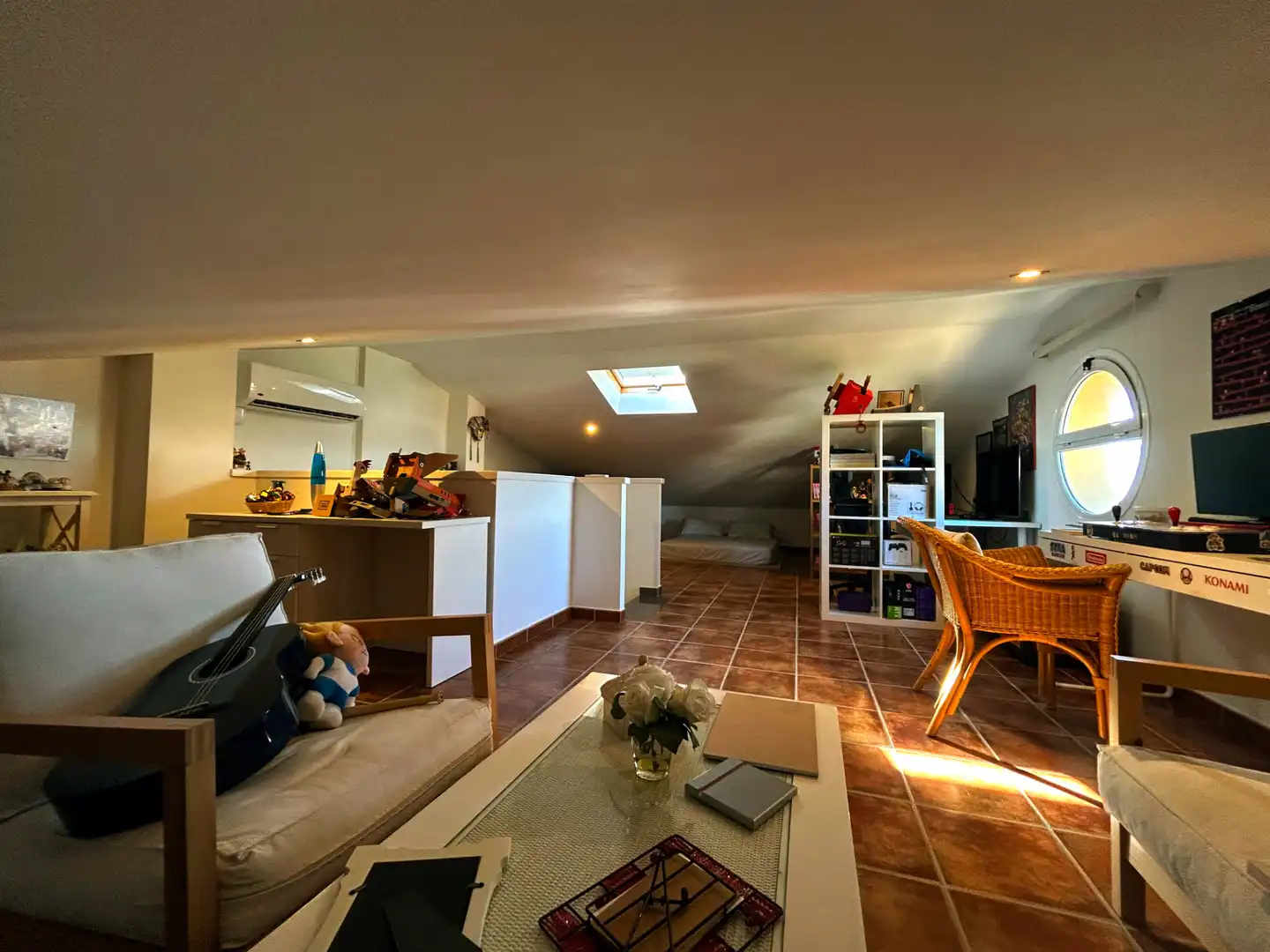 Sala de estar de Casa adosada en venta en Palafrugell con Aire acondicionado, Calefacción y Jardín privado