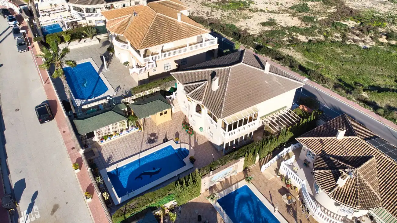 Xalet amb piscina en venda a Benimar