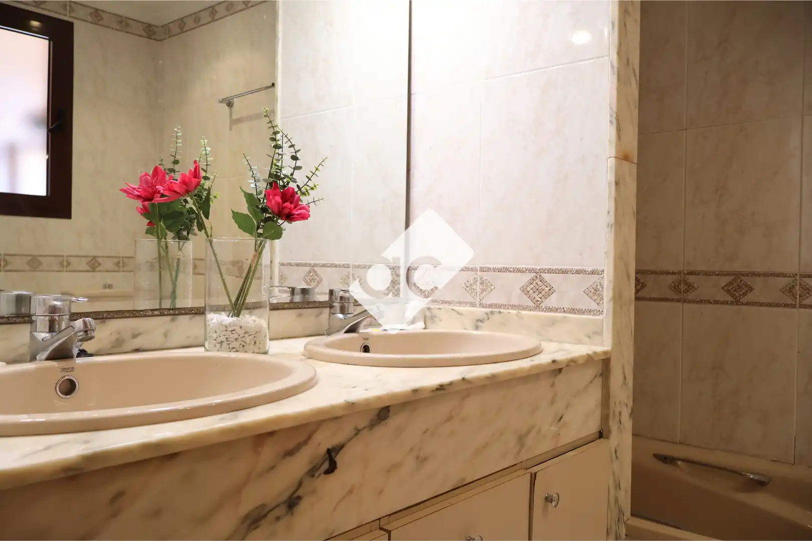 Baño de Apartamento de alquiler en Valencia con Aire acondicionado, Calefacción y Amueblado