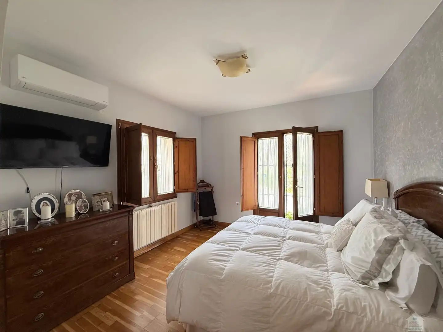 Dormitori de Casa o xalet en venda en Montequinto amb Aire condicionat, Calefacció i Parquet