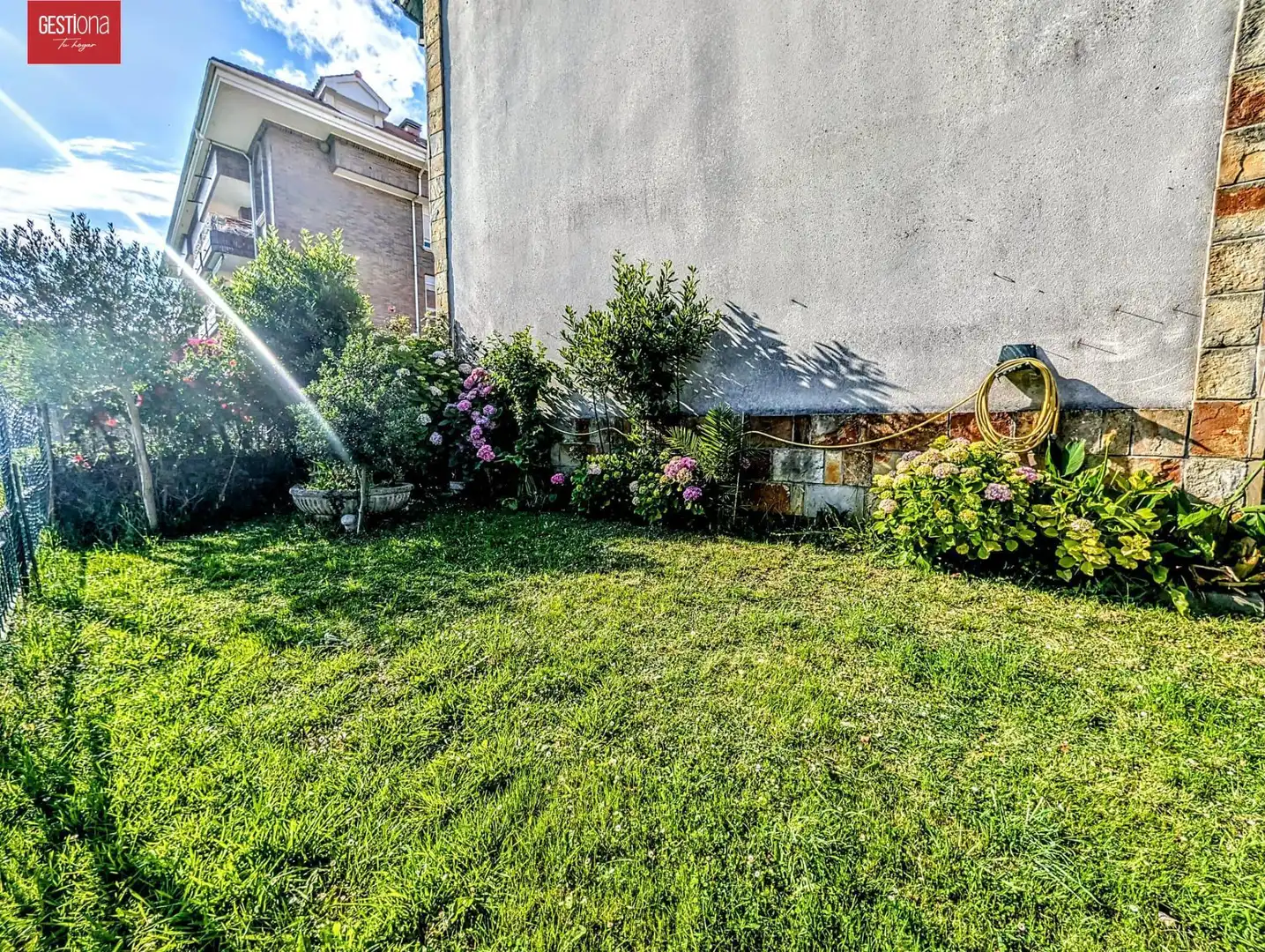 Jardí de Casa adosada en venda en Noja amb Calefacció, Jardí privat i Terrassa