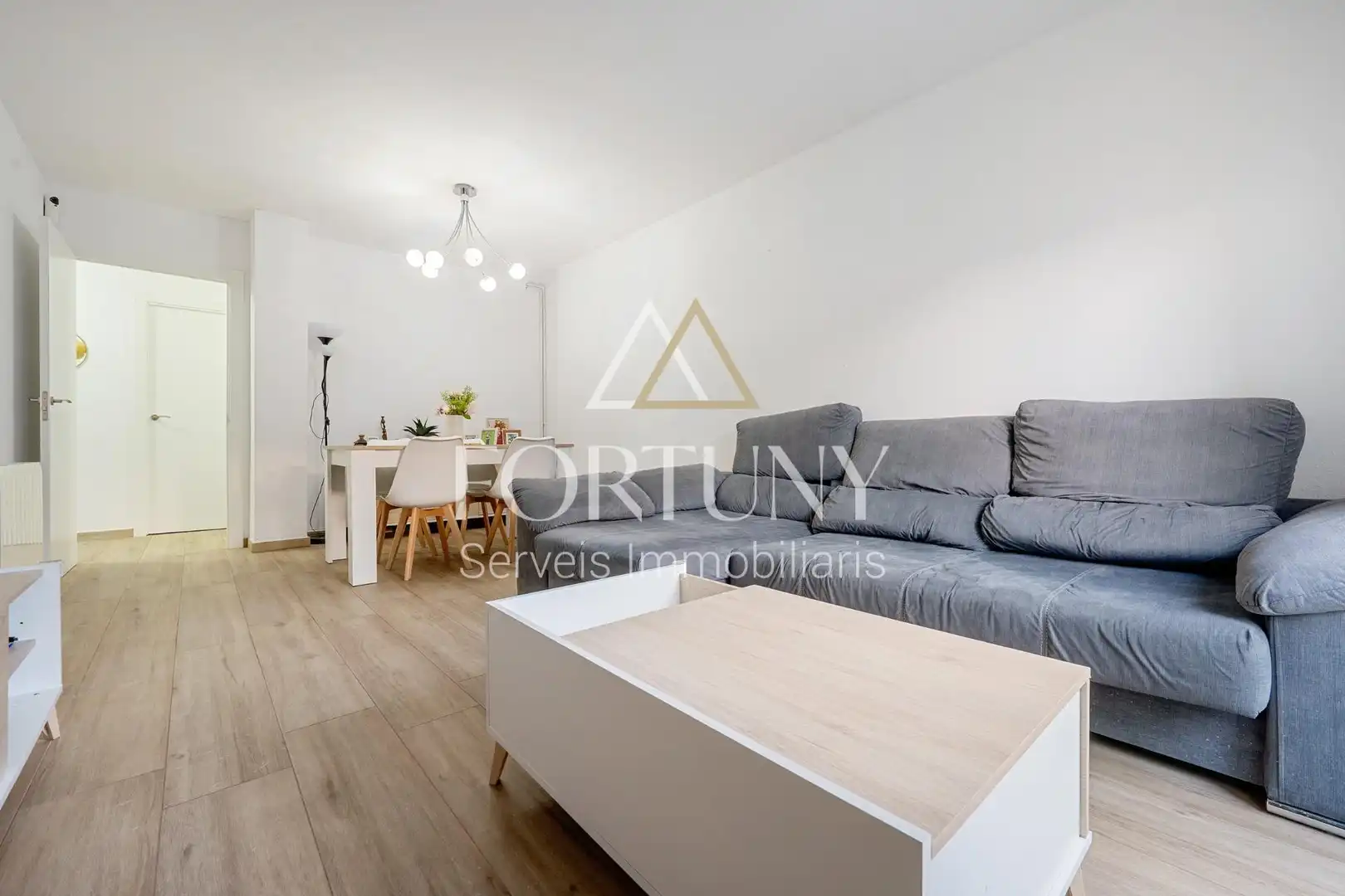Wohnzimmer von Wohnung zum Verkauf in Reus mit Klimaanlage, Parkett und Terrasse