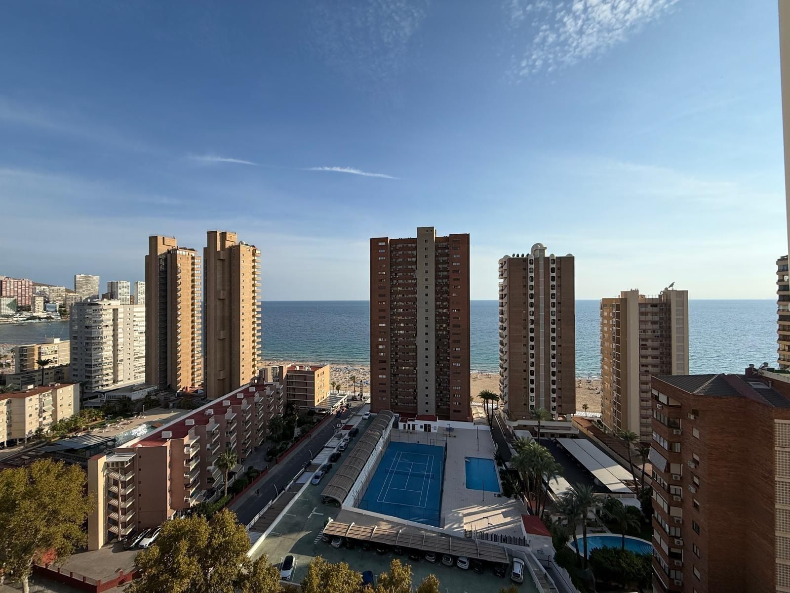 Dormitori de Estudi en venda en Benidorm amb Aire condicionat, Terrassa i Piscina comunitària