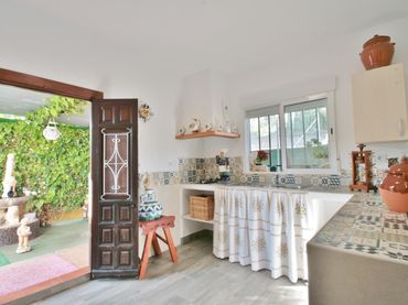Casa amb piscina en venda a Calle Bacares