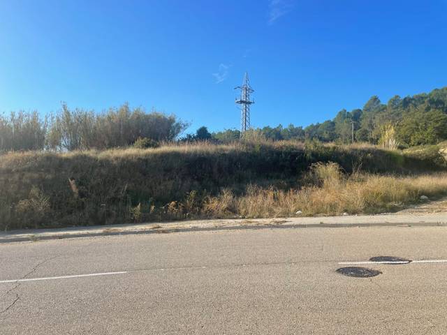 Terreno industrial en Venta en Palol de Revardit