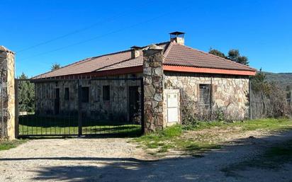 Vista exterior de Casa o xalet en venda en Gargantilla del Lozoya