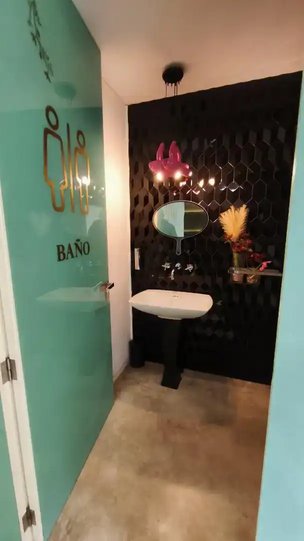 Badezimmer von Erdgeschoss zur Miete in Castellón de la Plana / Castelló de la Plana mit Klimaanlage