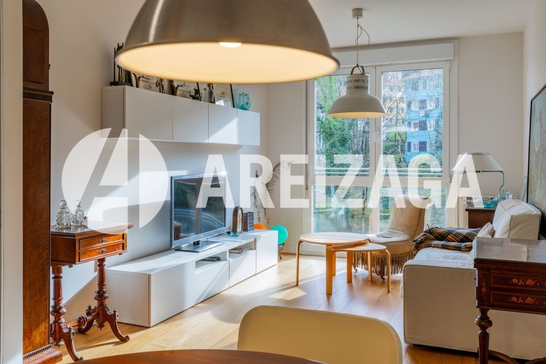 Living room of Flat for sale in Donostia - San Sebastián   with Heating